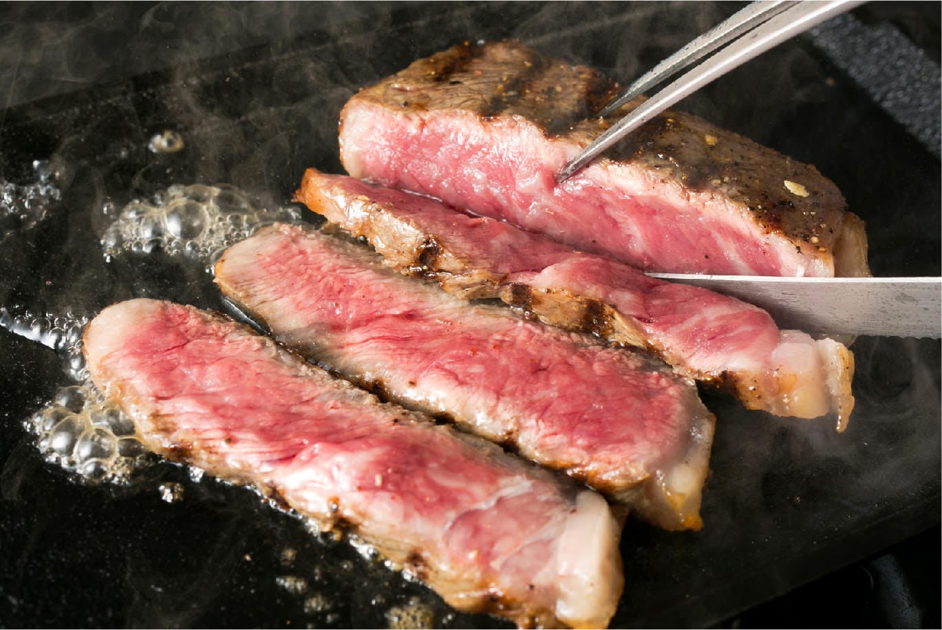 厳選素材にこだわって楽しむ肉バル